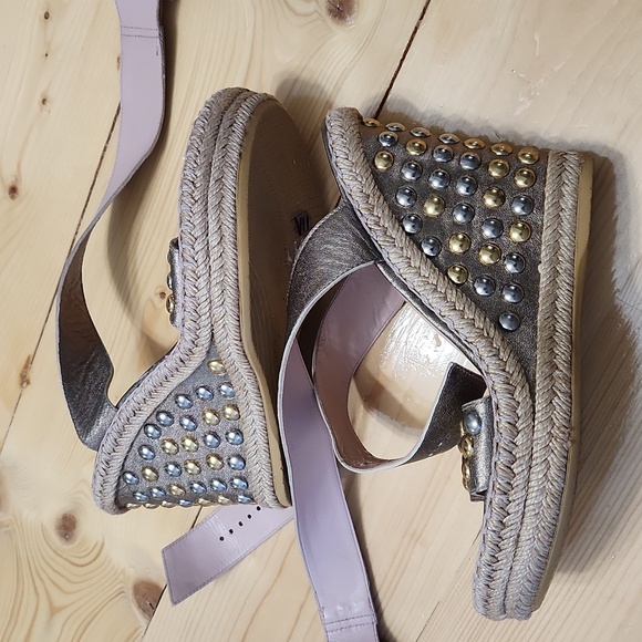 Stuart Weitzman Hubcaps Wedge Metallic Studded Espadrille Sandals 7M - Picture 13 of 17